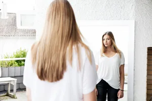 Entwicklung_Teenager_Koerperbild_Schoenheit_Interview_alleFormate-scaled Frau Zürrer-Simmen