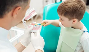Carie_enfants_Pr_vention_Fritz_Fr_nzi Les enfants et les dents : le pain est meilleur que la banane