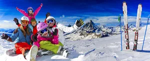 Skiing-family-tips-how-to-ski-ski-holidays-with-kids-without-stress-L-1 Nine tips for happy skiing days with children