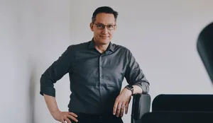 25-06-handy-monatsinterview-wolff-schweizer-elternmagazin-hg Umgang mit Handy bei Kindern und Jugendlichen: Interview mit Medienexperte Daniel Wolff