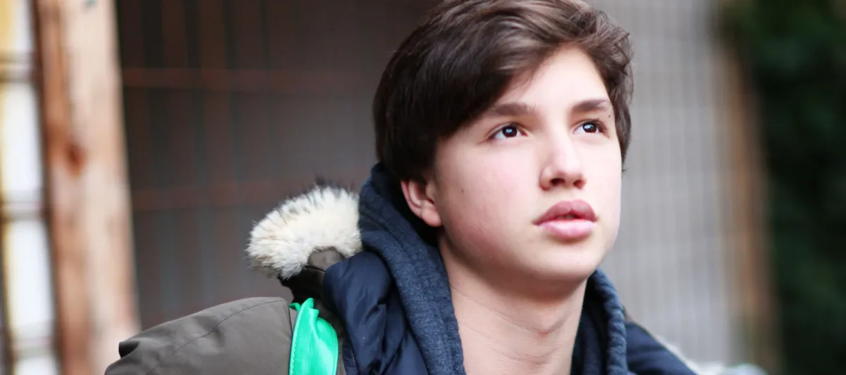 Jugendprobleme Radikalisierung: Teenager