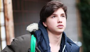 Jugendprobleme Radikalisierung: Teenager