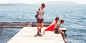 Header_holidays_without_mum_and_dad Holidays without mum and dad