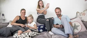 Famiglia_Barmettler_trust_invece_di_filtro-L Bambini e smartphone: fiducia invece di filtri