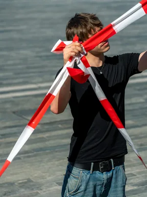 Addiction Dossier: Ben Young people and addictive substances: Boy with barrier tape