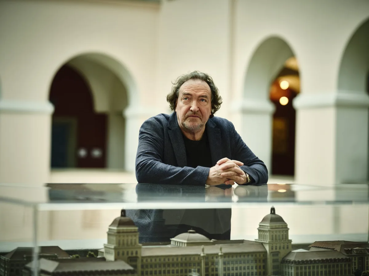 Roland Reichenbach Entretien mensuel avec le professeur Roland Reichenbach