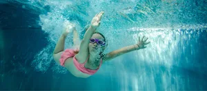 23_06_pimpen_allein-in-Badi_HG Ab wann können Kinder allein in die Badi?